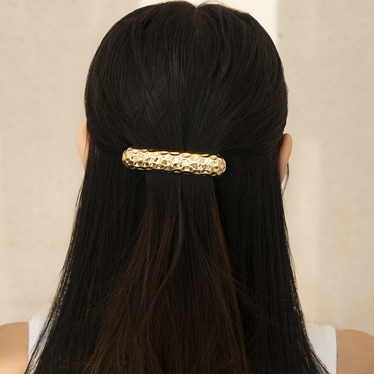 Unique metallic elastic hair tie for women, versatile minimalist geometric square headband hair accessory.