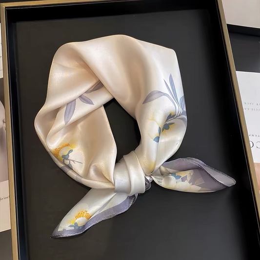 Beige silk scarf, women's pure silk square scarf, 53cm, Korean style, printed, spring/summer, 100% mulberry silk, decorative neckerchief, scarf, shawl.