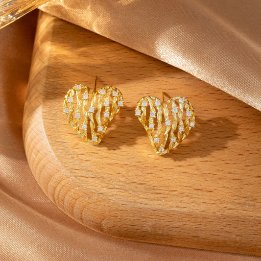 Eternal Heart Micro-painted Openwork Leaf Earrings for Women, Set with Copper and Zircon, Exquisite and Delicate Design, Small and Unique Earring Accessories