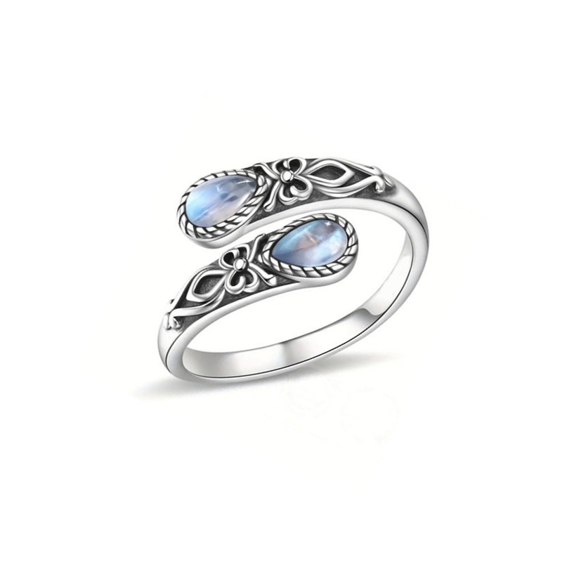 Moonstone spoon-shaped ring, Victorian-style retro relief bow tie design, Bosnian-inspired ring