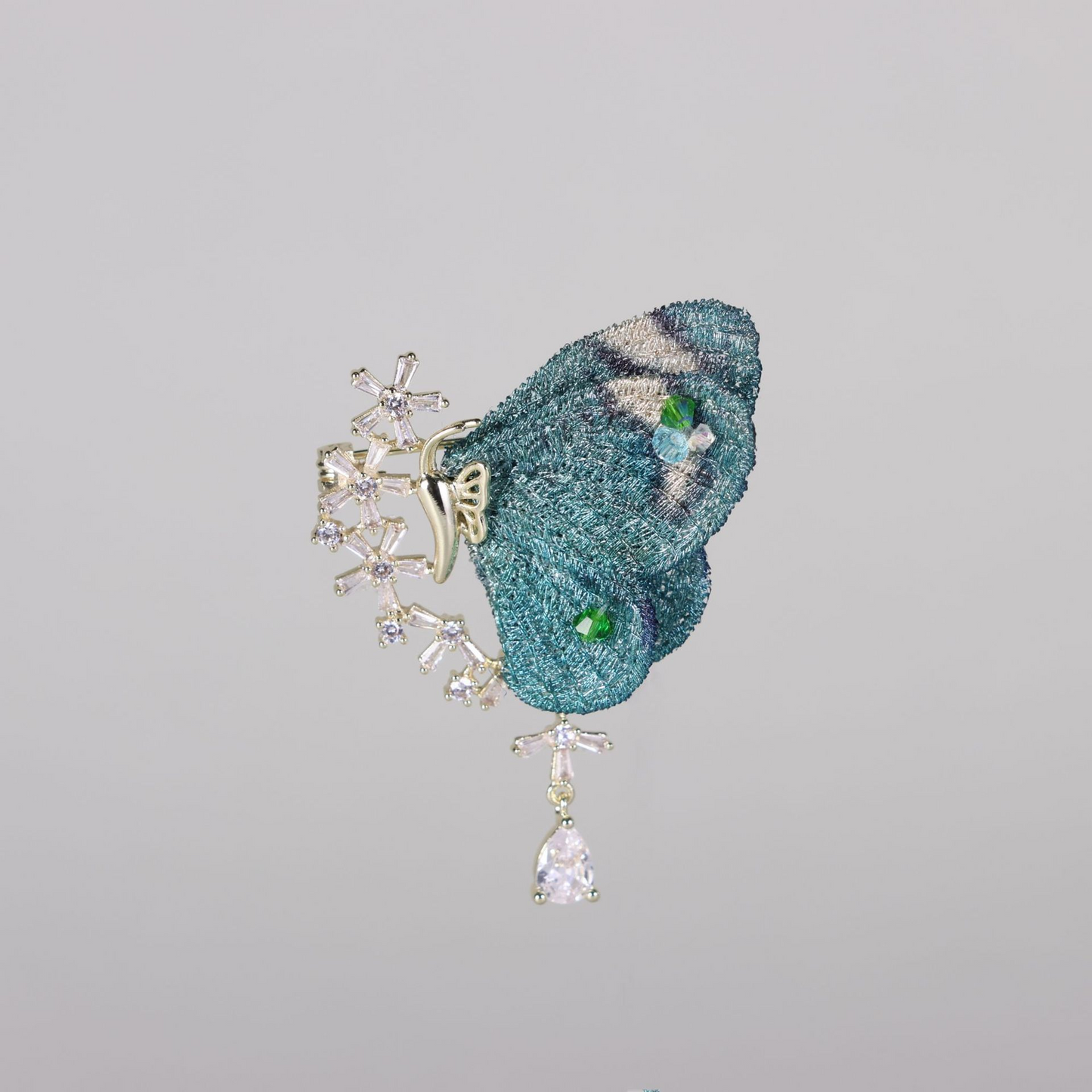Embroidered butterfly brooch for women – a high-end, delicate accessory to add to your suit jacket.