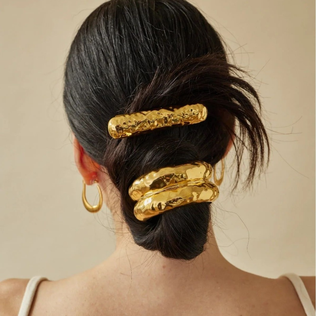 Unique metallic elastic hair tie for women, versatile minimalist geometric square headband hair accessory.