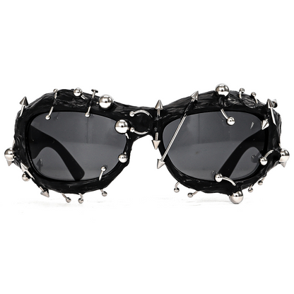 Street-style punk studded metal design colorful framed sunglasses are fashionable and trendy, making your face look smaller.