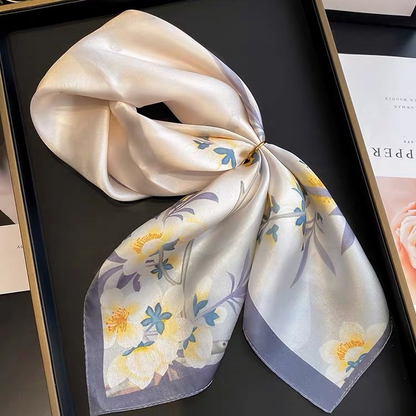 Beige silk scarf, women's pure silk square scarf, 53cm, Korean style, printed, spring/summer, 100% mulberry silk, decorative neckerchief, scarf, shawl.
