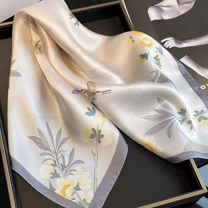 Beige silk scarf, women's pure silk square scarf, 53cm, Korean style, printed, spring/summer, 100% mulberry silk, decorative neckerchief, scarf, shawl.