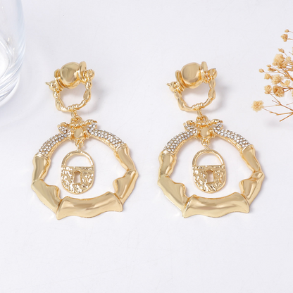 European and  style light luxury retro creative design alloy keyhole micro-inlaid zircon exaggerated earrings for women