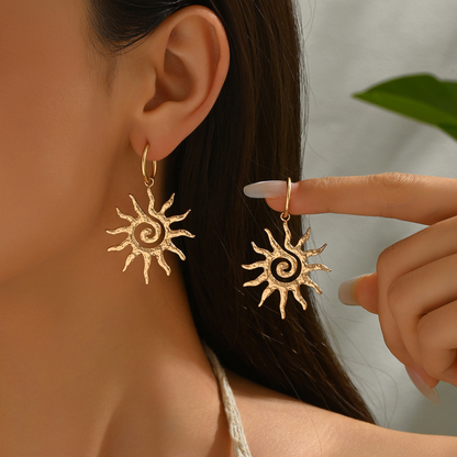 Wholesale sunflower earrings, European and   jewelry, women's light luxury niche high-end earrings, alloy accessories, new earrings