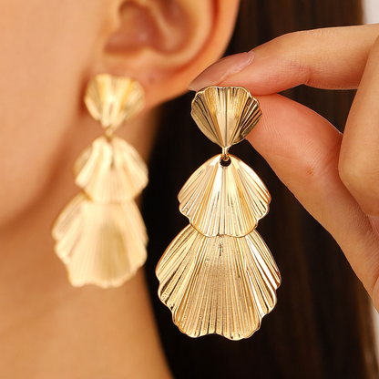 Retro-style large petal long earrings, trendy matte geometric earrings for women.