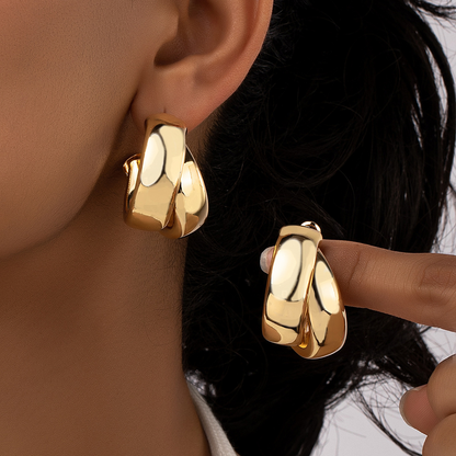High-end design, unique round hoop earrings for women, simple and elegant, made of alloy, versatile.