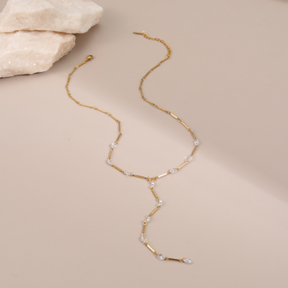 High-end zircon tassel necklace for women, understated luxury, minimalist style, exquisite and versatile design.