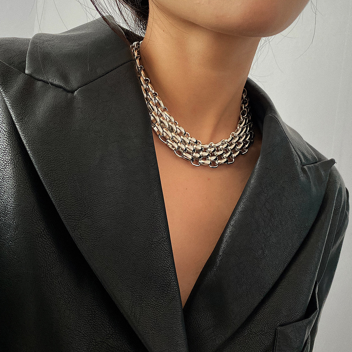 Punk chunky chain clavicle chain retro minimalist metal sweater chain necklace for women