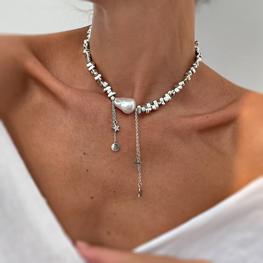 Irregular beaded choker necklace for women, simple and stylish star-shaped cross tassel necklace.