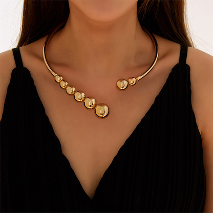 Exaggerated fashion pearl necklace, simple and versatile small gold bead open choker, exquisite collarbone chain jewelry for women.