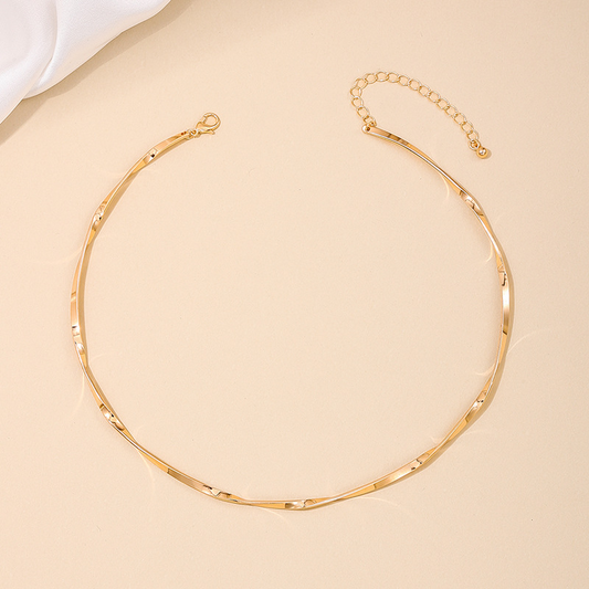 Minimalist, minimalist, and cool-style metal braided necklace/choker for everyday wear - trendy and cool.