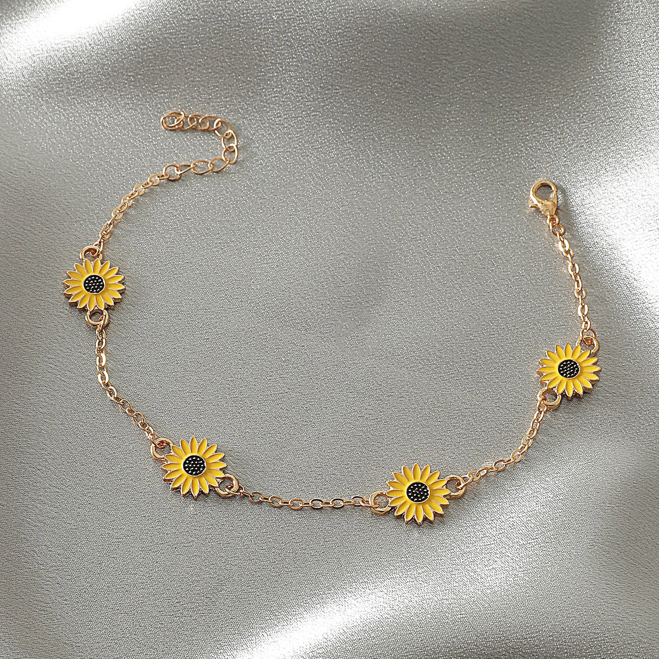 Alloy sunflower ankle chains – a simple, creative design with daisy motifs