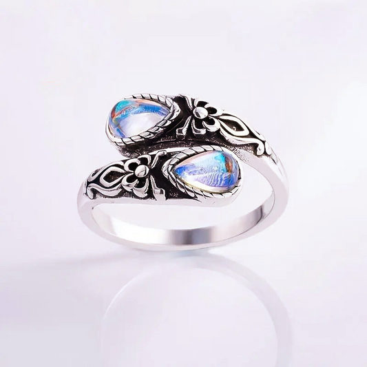 Moonstone spoon-shaped ring, Victorian-style retro relief bow tie design, Bosnian-inspired ring
