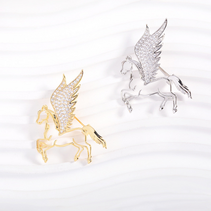 A simple Pegasus brooch, featuring delicate zirconia inlaid hollow designs.