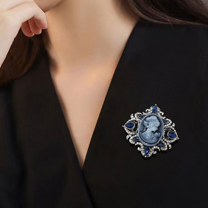Beautiful woman head-shaped brooch – High-quality crystal brooch with embossed design