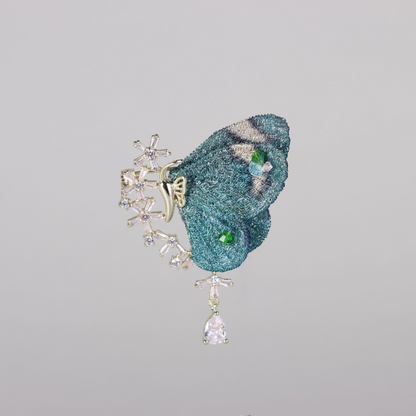 Embroidered butterfly brooch for women – a high-end, delicate accessory to add to your suit jacket.