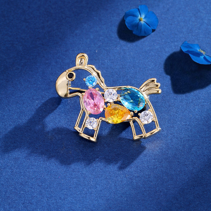 Colorful sparkling diamond pony brooch – a small, niche-style pin for women