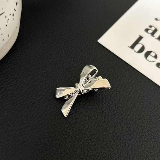 New style metal silver bow hair clip for women, side bangs hair clip, small duckbill clip hair accessory.