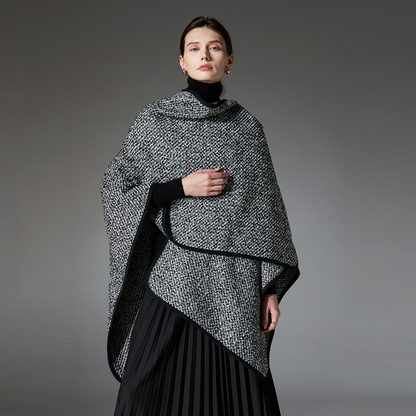 Lady's circular lace wool shawl