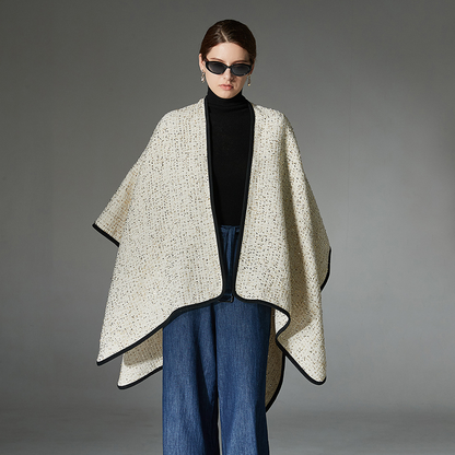 Woolen shawl with gold threads and a delicate fragrance